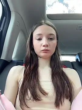 hiding-mila online show from 05-25-26, 11:49