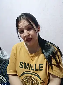Snapshot of simmy14321 chatting on 06-12-26, 03:55 simmy14321 online show from 06-12-26, 03:55