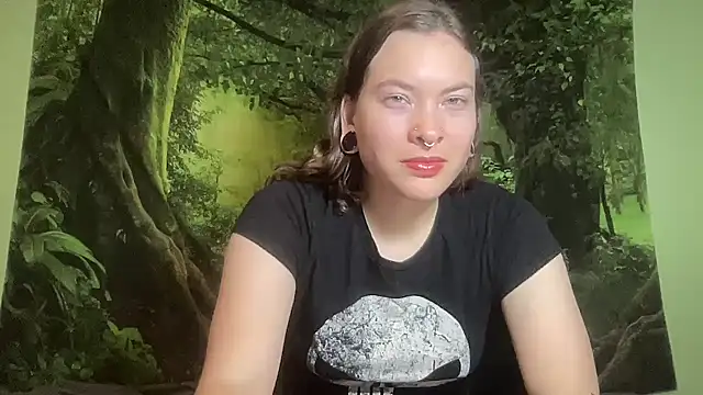Snapshot of mo0ngoddess chatting on 07-02-26, 03:23 mo0ngoddess online show from 07-02-26, 03:23