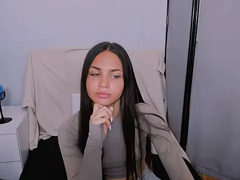 CarlaLovely online show from 06-11-26, 06:22