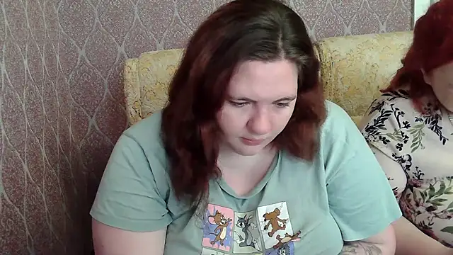 TiffanyLenee online show from 05-17-26, 04:47