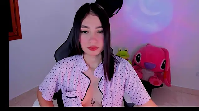 Scarleth Ferrec online show from 06-08-26, 02:34