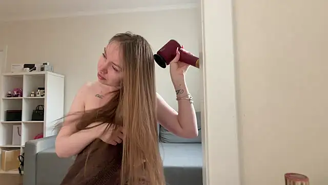 ValeryShine online show from 05-20-26, 01:12