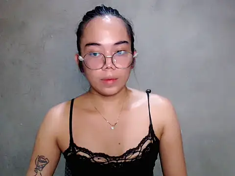 Snapshot of Urbabydollxxx chatting on 06-19-26, 01:48 Urbabydollxxx online show from 06-19-26, 01:48
