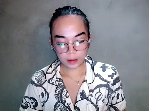 Snapshot of Urbabydollxxx chatting on 06-25-26, 06:01 Urbabydollxxx online show from 06-25-26, 06:01