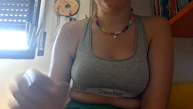 Foxyyy69 online show from 07-06-26, 08:44