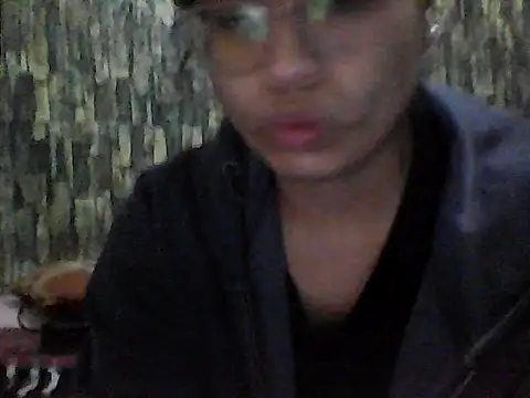BabyCinnamon1 online show from 06-15-26, 03:42
