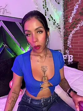 Snapshot of FiorellaBossh_ chatting on 06-02-26, 12:56 FiorellaBossh online show from 06-02-26, 12:56