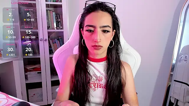 Snapshot of AgathaBlair chatting on 06-16-26, 12:30 AgathaBlair online show from 06-16-26, 12:30