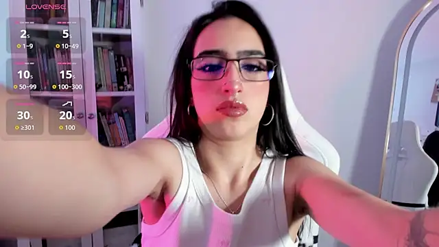 Snapshot of AgathaBlair chatting on 06-21-26, 12:08 AgathaBlair online show from 06-21-26, 12:08