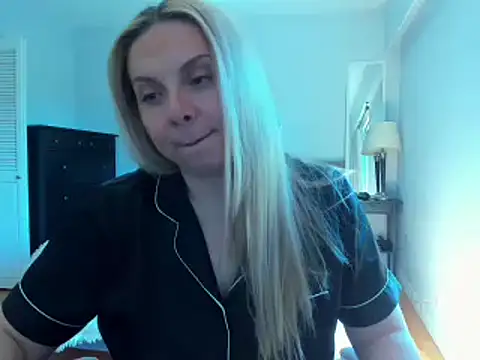 Laviora online show from 05-27-26, 11:02