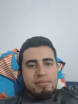 Snapshot of Alejo10051 chatting on 06-12-26, 08:41 Alejo10051 online show from 06-12-26, 08:41