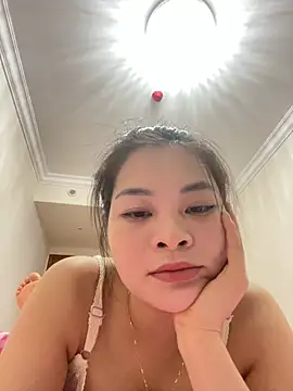 Snapshot of Lucky_xiao chatting on 06-30-26, 05:36 Lucky xiao online show from 06-30-26, 05:36