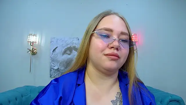 Snapshot of DianaKristol chatting on 06-26-26, 06:12 DianaKristol online show from 06-26-26, 06:12