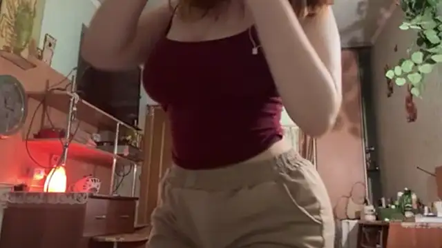 EmmaLovelyBB online show from 05-16-26, 08:18