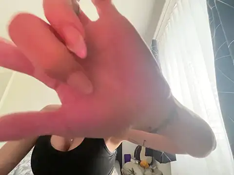 Hailey amour online show from 05-19-26, 01:28