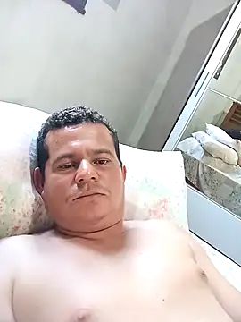 P1ul0Henrique online show from 05-12-26, 06:16