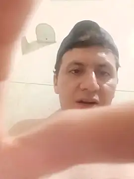 Maduro-Mariquita online show from 06-12-26, 01:59