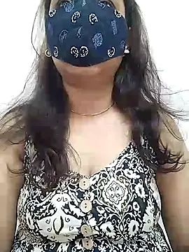 hot kiran2000 online show from 05-14-26, 10:11