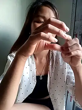 Snapshot of Suly-sweet chatting on 05-28-26, 11:18 Suly-sweet online show from 05-28-26, 11:18