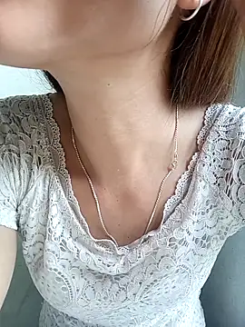 Snapshot of Suly-sweet chatting on 06-16-26, 04:37 Suly-sweet online show from 06-16-26, 04:37