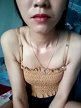 Snapshot of Suly-sweet chatting on 06-18-26, 12:33 Suly-sweet online show from 06-18-26, 12:33