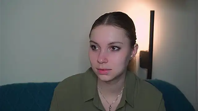 Snapshot of Sairallyn chatting on 06-07-26, 08:12 Sairallyn online show from 06-07-26, 08:12