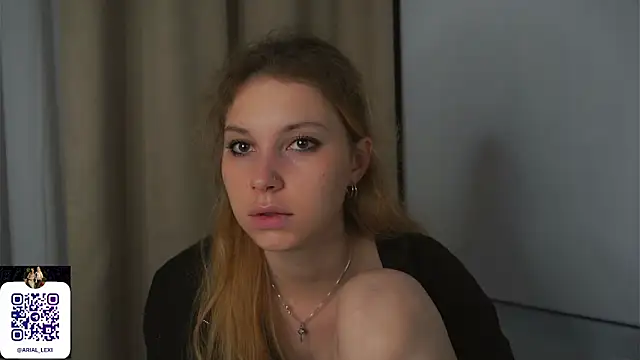 Snapshot of Sairallyn chatting on 06-15-26, 09:39 Sairallyn online show from 06-15-26, 09:39
