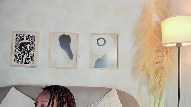Caramel kiss  online show from 06-14-26, 03:47