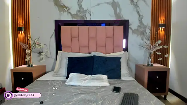 Cherryblossom18  online show from 07-02-26, 08:04