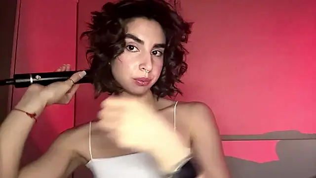 Snapshot of JessiaRuezga chatting on 05-23-26, 01:37 JessiaRuezga online show from 05-23-26, 01:37