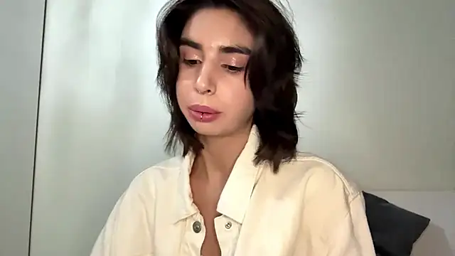 Snapshot of JessiaRuezga chatting on 05-24-26, 12:21 JessiaRuezga online show from 05-24-26, 12:21