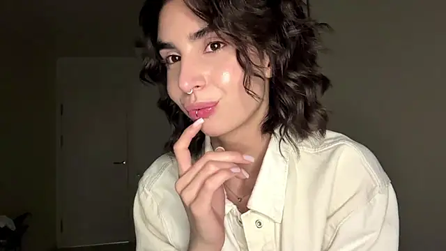 Snapshot of JessiaRuezga chatting on 05-31-26, 12:23 JessiaRuezga online show from 05-31-26, 12:23
