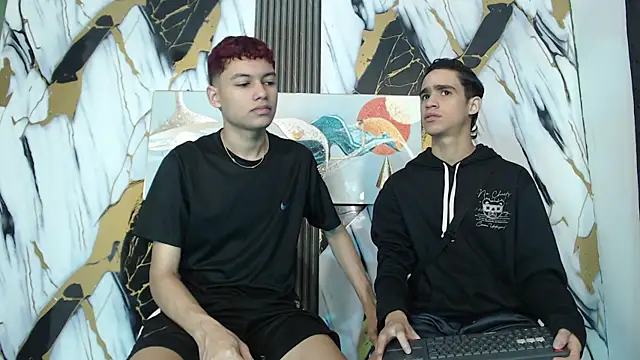 KING LOVERS1 online show from 06-15-26, 01:24