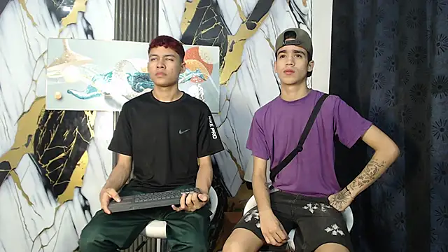 KING LOVERS1 online show from 06-18-26, 01:26