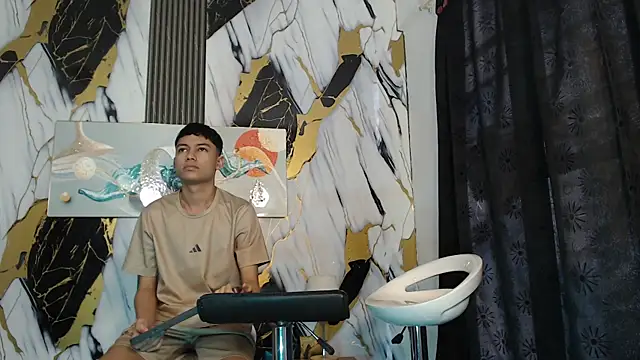 KING LOVERS1 online show from 06-29-26, 01:11