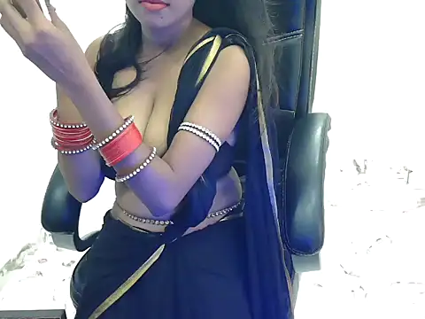 Snapshot of priya-roy61 chatting on 07-04-26, 04:07 priya-roy61 online show from 07-04-26, 04:07