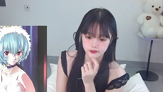 Evil-Bunny007 online show from 06-03-26, 02:33