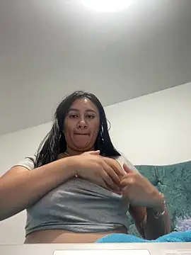 Vyolet  online show from 05-19-26, 11:55