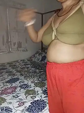 Snapshot of Misti_priya_69 chatting on 05-19-26, 10:54 Misti priya 69 online show from 05-19-26, 10:54