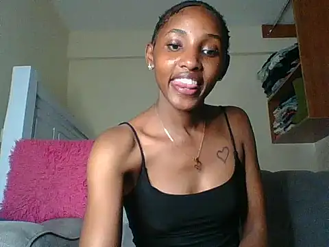 Snapshot of Velvet_peach chatting on 06-28-26, 08:04 Velvet peach online show from 06-28-26, 08:04
