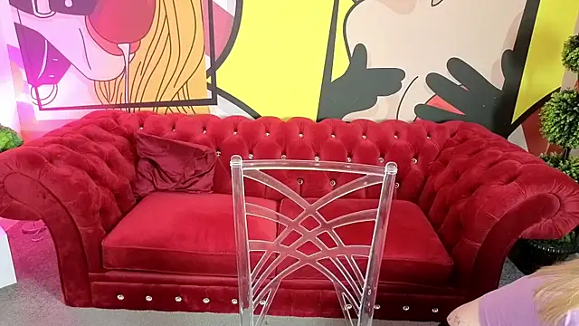 NikkyReyyy online show from 06-25-26, 05:45