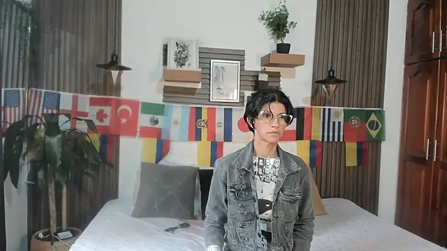 Evaa campbell online show from 06-13-26, 12:47