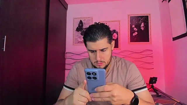 Ryan evannss  online show from 05-22-26, 01:06