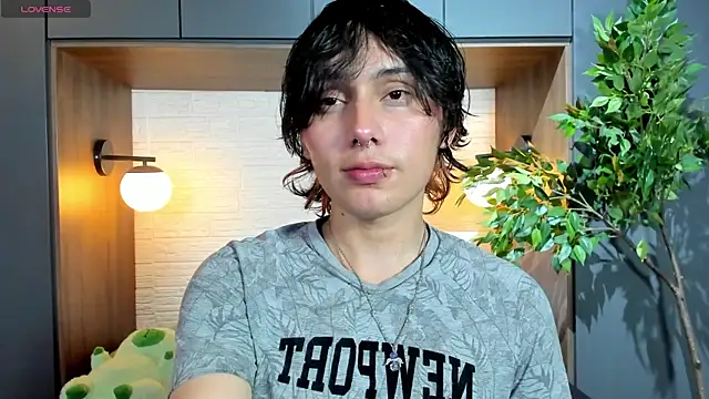 Snapshot of Brunodeluca_ chatting on 06-22-26, 07:44 Brunodeluca online show from 06-22-26, 07:44