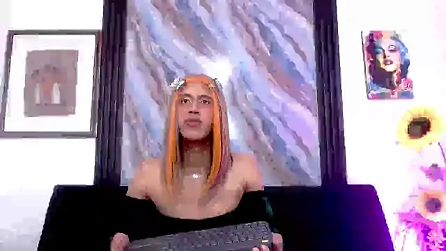 Elena and Julian online show from 06-08-26, 07:25