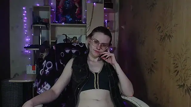   Freya    online show from 05-22-26, 07:41