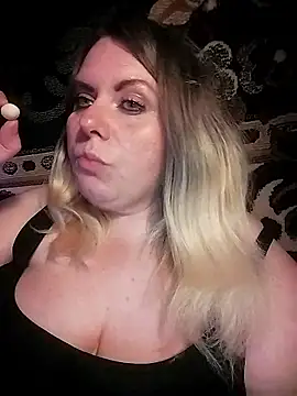 L-AN-A online show from 05-18-26, 05:52