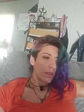Snapshot of PixieLix chatting on 06-24-26, 04:06 PixieLix online show from 06-24-26, 04:06