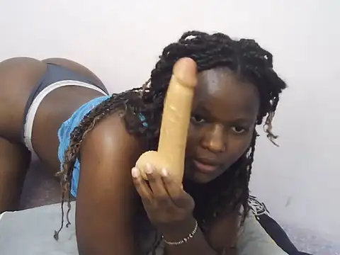 hotcandy001 online show from 06-05-26, 10:54